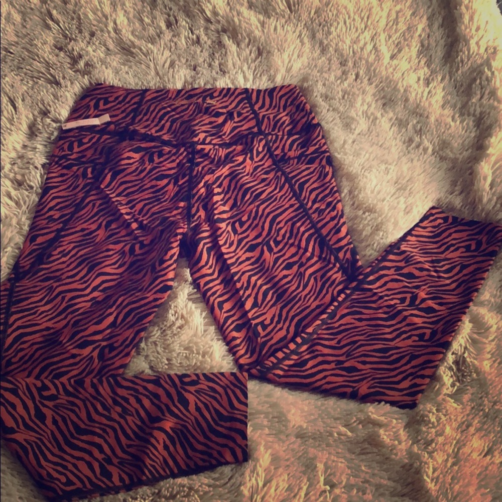 Victoria’s Secret leggings/workout pants